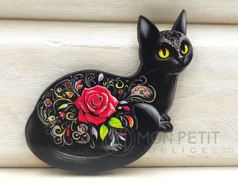 Broche de madeira com gato preto floral caprichoso, joias para gatos, broche de gato preto, broche de madeira a laser, presente de Natal, presente de aniversário, presente para amantes de gatos