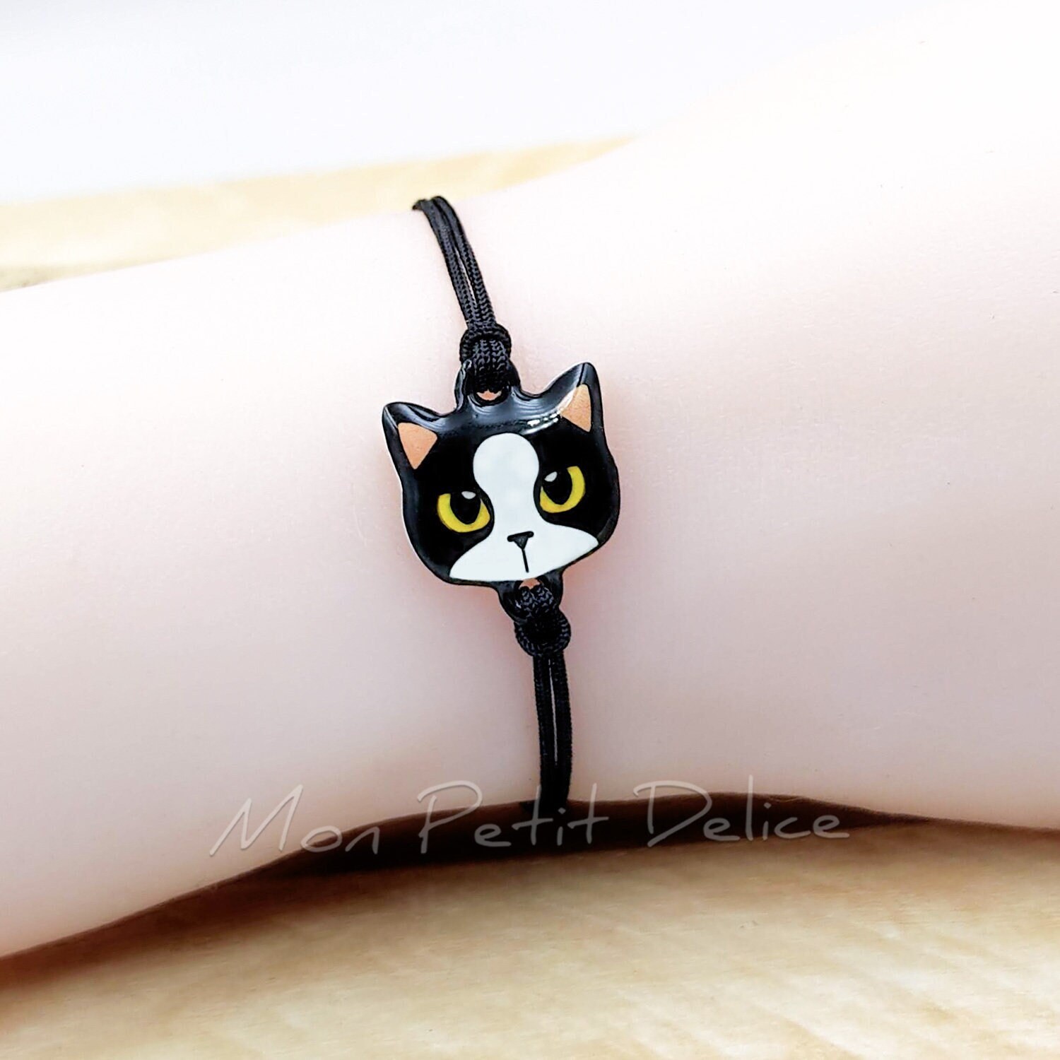Adjustable string bracelet black & white cat handmade shrink plastic resin hypoallergenic cord jewelry cat lover gift macramé sliding knot