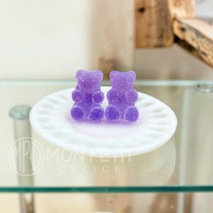 Purple sugar gummy bear stud earrings handmade in resin, close-up view