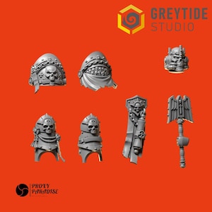 Puede incluir: Un conjunto de piezas en miniatura impresas en 3D para un juego de mesa. El conjunto incluye un casco, hombreras, una pancarta, un arma y una mochila. Las piezas están hechas de plástico gris y presentan calaveras y otros detalles.