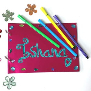 Cuaderno infantil hecho a mano, cuaderno de bocetos infantil personalizado, libro de arte infantil con purpurina, diario de arte infantil con manualidades, bonito cuaderno de bocetos DIY, cuaderno de arte con nombre