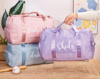 Personalized Duffle Bag, Stylish Rose Gold Accents, Custom Name Travel Bag