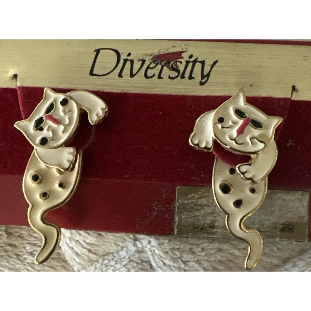 Vintage Cat Articulated Earrings Pierced 3D White Spotted Cats Moving ...
