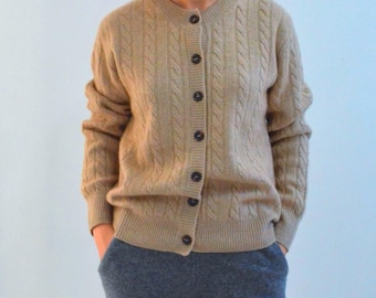 Cardigã de cashmere clássico com tranças