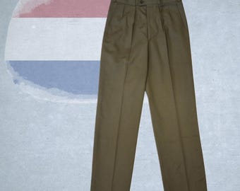 Vintage militaire pantalon van het Nederlandse leger – originele kaki broek van wolmix, knopen, militair overschot