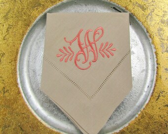 4 Monogrammed Linen Napkins, monogrammed Cloth  napkins, monogrammed gift napkins, wedding napkins
