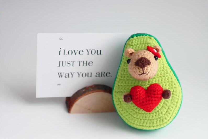 Virkmönster för Alla hjärtans dag, Virkmönster för avokado, kapybara och amigurumi bild 4
