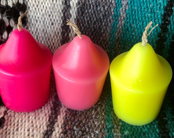 Beeswax / hemp wick votive candle - custom color and scent - set of 4