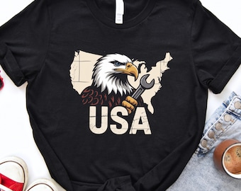 Bald Eagle USA Graphic Tee - Patriotic 4th of July Unisex T-Shirt