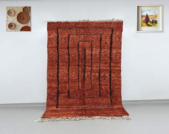Terracotta Rust Moroccan Berber Rug Handwoven Beni Ourain Wool with Black Maze Pattern – Plush Shaggy Area Rug Modern Boho Earthy Decor