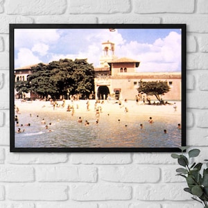 Framed Canvas Cuba, Historic Beachfront Art, Colonial Architecture for Relaxing Summer Vibes & Nostalgic Decor Canvas, Art Lover Gift