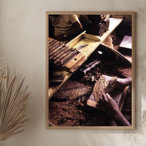 Framed Poster Cuba, Rolling cigars in Cuba countryside 1960s Art, Traditional Wall Art, Home Office Decor, Art Lovers, Havana Cigars