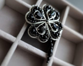 Charming Embroidered Black Clover Leaf Brooch - Handmade Lucky Charm Pin Nature Inspired Gift Botanical Accessory Irish Symbol Jewelry