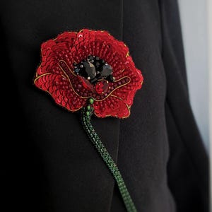 Charming handmade poppy brooch for a woman: Thoughtful Mother's Day Gift  Embroidered red flower
