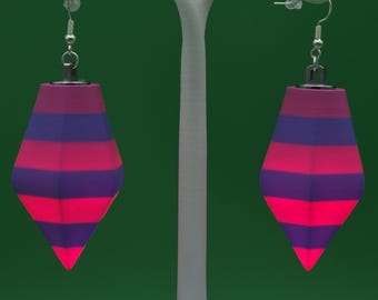 Light-Up Tiki Lantern Earrings: Cheshire Cat Pattern