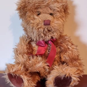 Vintage Russ Bear Gregory - 28cm Brown Plush Teddy Bear with Red Ribbon - Collectible Russ Berrie Bear
