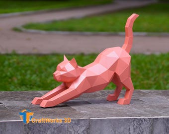 Szablon papierowej rzeźby kota Low Poly – model kota rozciąganego w 3D (SVG, PDF)