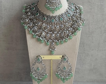 Ayura Designs Eknoor Pistachio Green Silver Indian Jewelry Set, Kundan Necklace, Earrings & Tikka, Bollywood Style, Mint Green