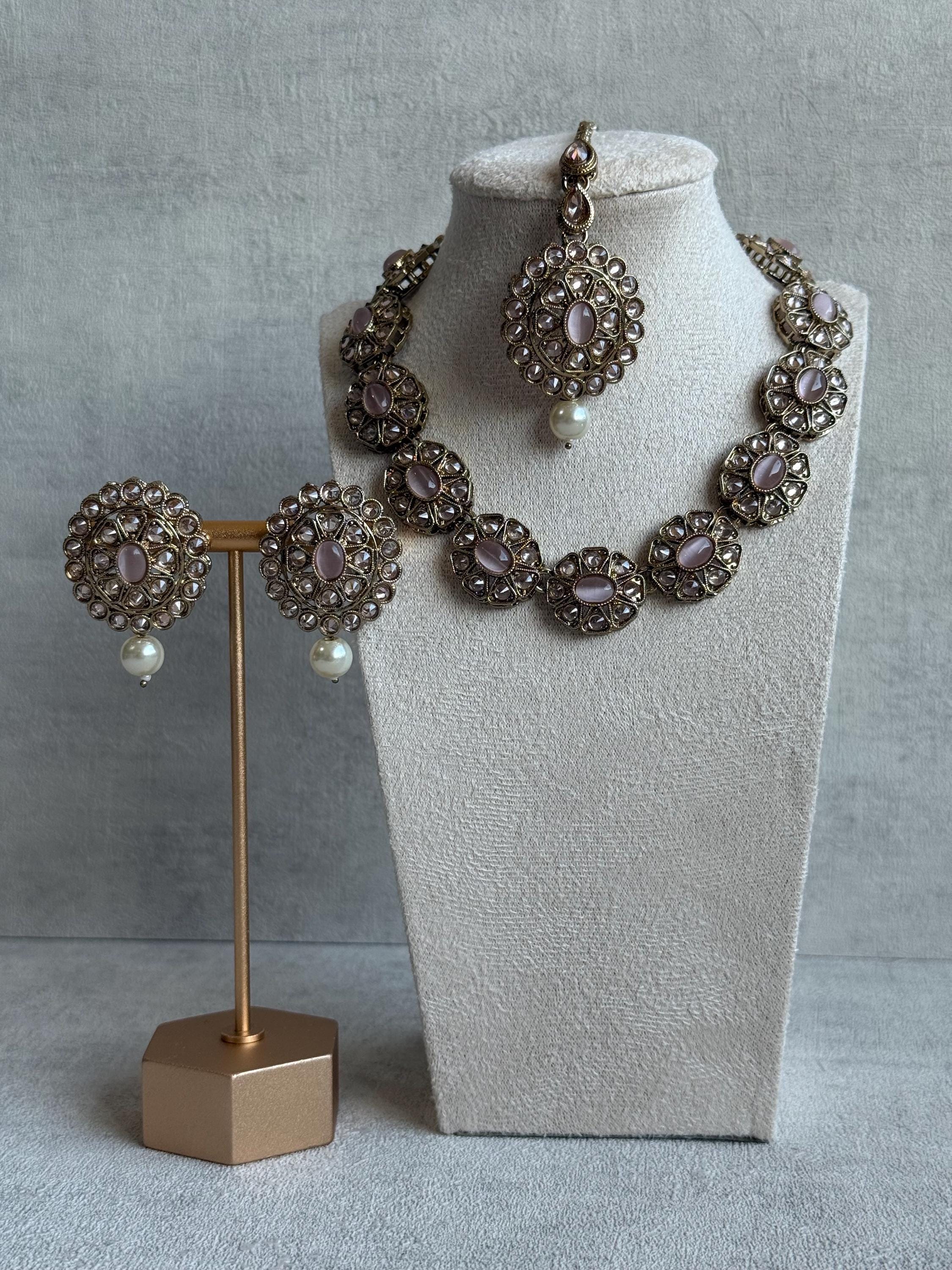 Ayura Designs Saniaセット（ネックレス、イヤリング、ティッカ付き