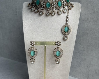 Ayura Designs Emanya Indian Jewelry Set, Kundan Necklace, Earrings & Maang Tikka, Bollywood Style, Mint Green