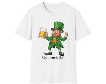 Camiseta con trébol, camiseta de duende, camiseta del día de San Patricio, día de San Patricio, duende bebiendo cerveza, camiseta de fiesta