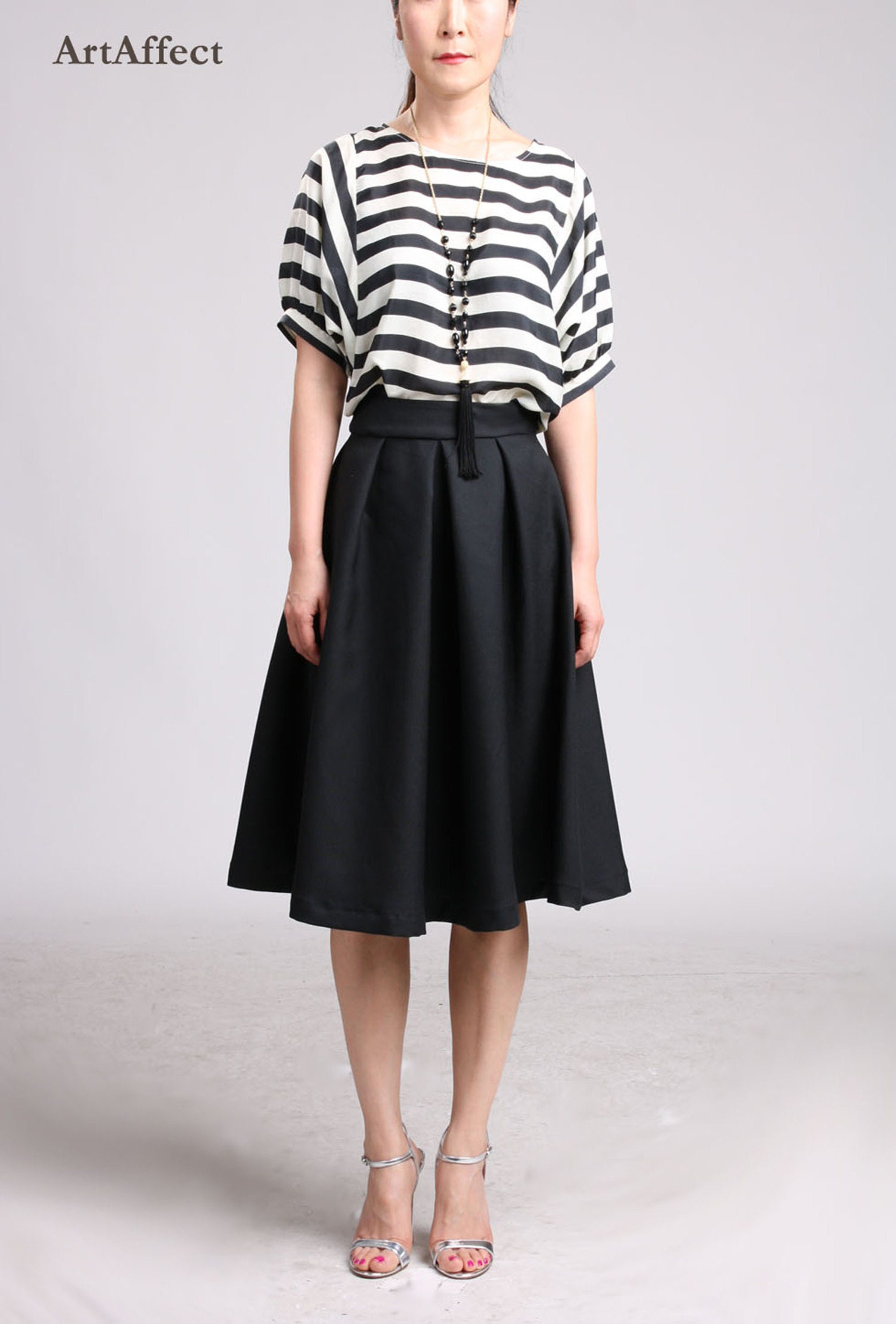 pleated black skirt knee length