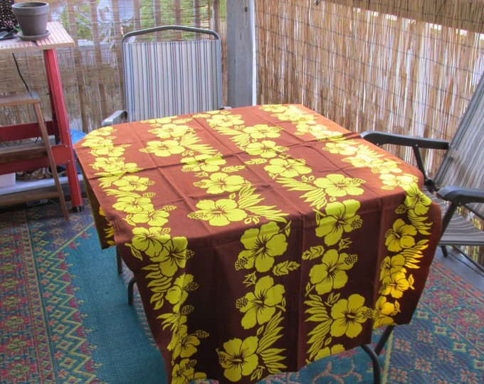 Fabulous Vintage Hawaiian Fabric Tablecloth or Table Runner Etsy