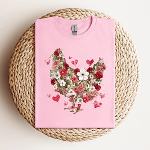 Gebloemd kippenshirt | Shirt voor Valentijnsdag | Sweater met kippenliefhebber | Farm Mom-T-shirt | Sweater met kip | Kip moeder cadeau