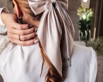 Any color Silk Bridal Bow Veil Bridal Hair Bow Alternative Bridal Veil Vintage Wedding Bow hair clip Ivory Satin Bow Bridal Shower Accessory