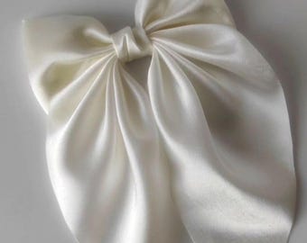 Witte zijde bruidsstrik sluier bruids haarstrik alternatieve bruidssluier vintage bruiloft strik haarspeld ivoor satijnen strik bruids douche accessoire