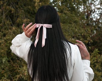 White bow hair clip for bride, luxury satin ribbon, barrette, bridal shower, wedding hairstyle, headpiece, elegant hair accessories