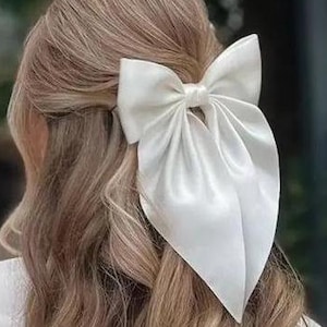 Weiß Satinschleife, Mädchen Satinschleife, Satin Blumenmädchen Schleife, weiß Hochzeit Haarschleife, Ostern Haarschleife