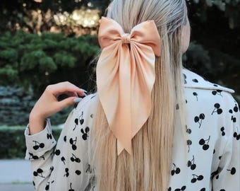 Silk Bridal Bow Veil Bridal Hair Bow Alternative Bridal Veil Vintage Wedding Bow hair clip Ivory Satin Bow Bridal Shower Accessory