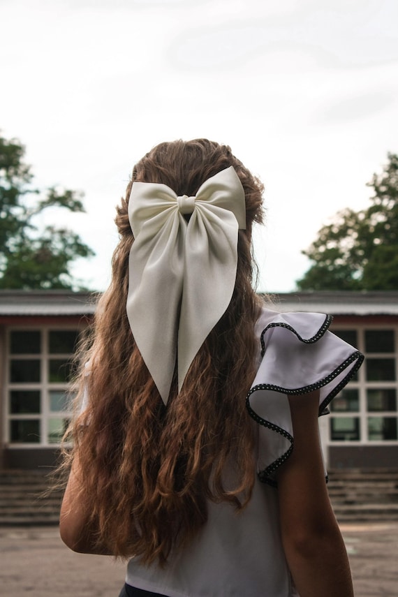 Silk Ivory Bridal Bow for Hair Silk Bridal Bow Veil Bridal Hair Bow Alternative Bridal Veil  main image 2