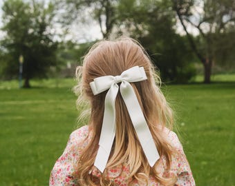 Kids hair bow barrette for baby, alligator clip for children, available in various colors