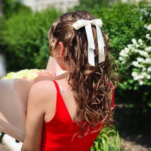 Weiß Schleife Haarspange für die Braut, Luxus Satinband, Haarspange, Brautparty, Hochzeitsfrisur, Kopfschmuck, eleganter Haarschmuck