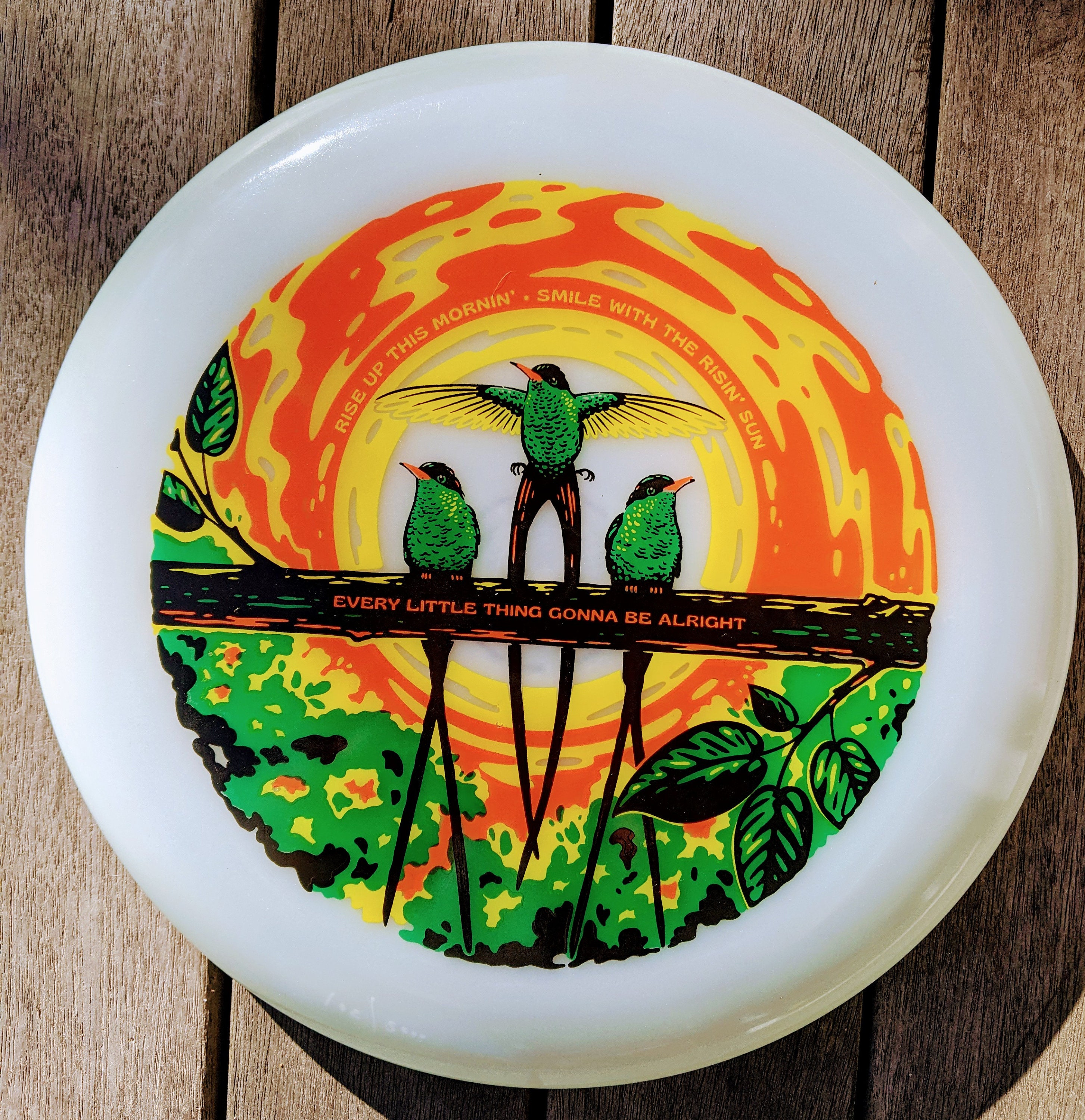 THREE LITTLE BIRDS Poster Art Frisbee 175gm glow / Bob Marley