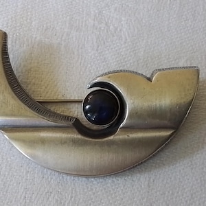 Vintage jewelry brooch Karl Laine &quot;Finnfeeling&quot; Finland Sterling silver 925 black cabochon