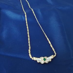 Necklace green crystal neat goldtoned A&S Attwood and Sawyer Signed