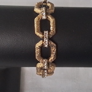 Vintage jewelry Attwood & Sawyer  Attwood and Sawyer bracelet goldtoned Swarovski crystals signed
