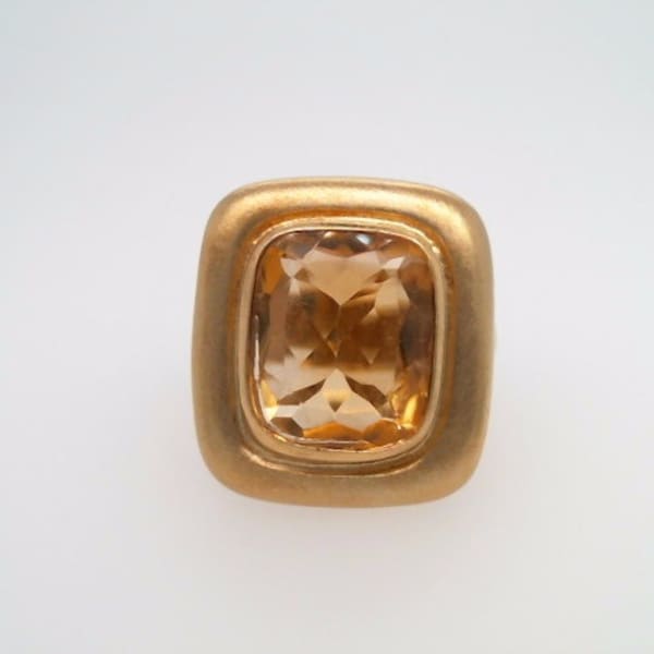 Vintage 18 Karat Yellow Gold Bezel Set Rectangular Cushion Shaped Citrine Ring Estate Jewelry Statement Ring Unique Chunky Scooped Shank