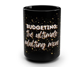 Taza de presupuesto: Movimiento de adultez, gráfico de estrellas de la noche oscura (15 oz)