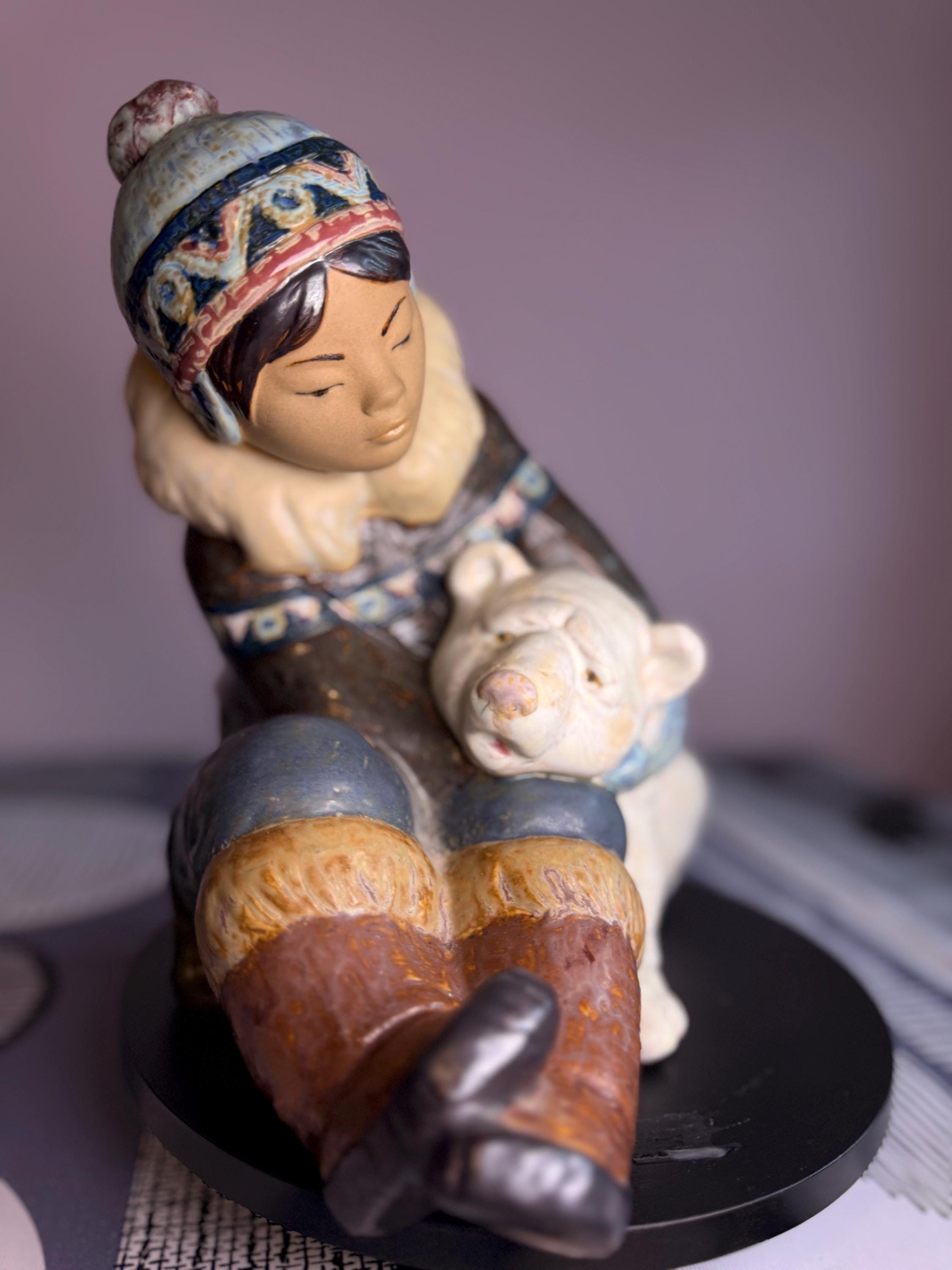 リヤドロ　エスキモーの子供と、白熊 Lladro Polar Bear and Eskimo - Etsy
