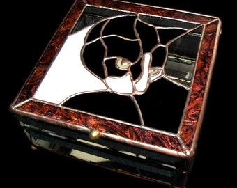 Butch - Black and White Cat Beveled Crystal Box