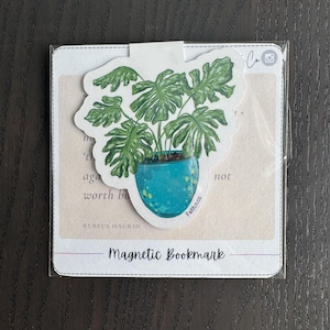 Handmade Monstera Plant Magnetic Bookmark - 2.5&quot; Laminated Tropical Leaf Bookmark - Perfect Gift for Book Lovers & Plant Enthusiasts