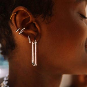 Chunky Ear Cuff, Fake Piercing,Sold as a set of 2 in gold or silver color,Elegant and Minimalist Straight Earcuff Cartilage Earring,2 pieces