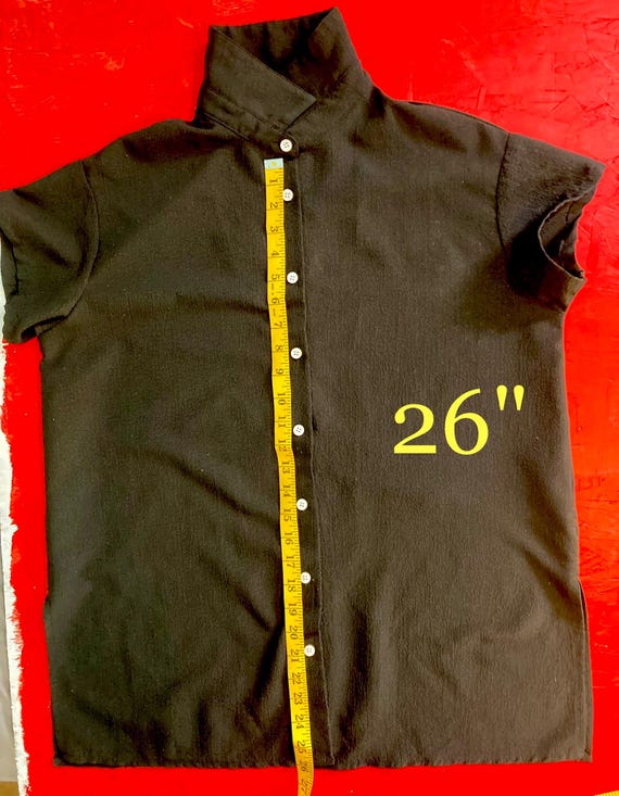 black lightweight polyester SHEIN short sleeve bu… - image 9