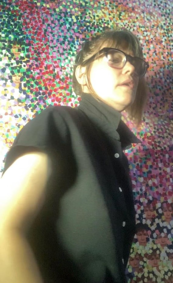 black lightweight polyester SHEIN short sleeve bu… - image 1