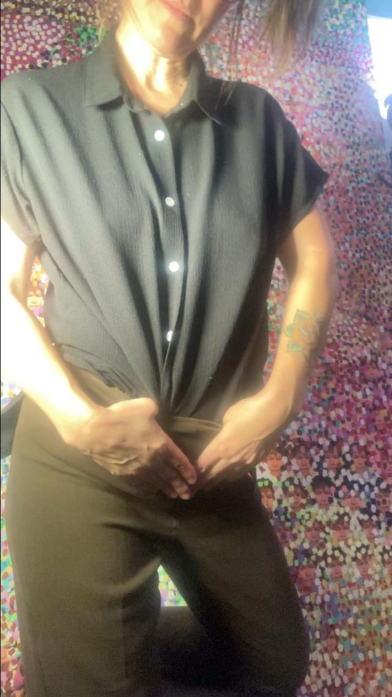 black lightweight polyester SHEIN short sleeve bu… - image 4