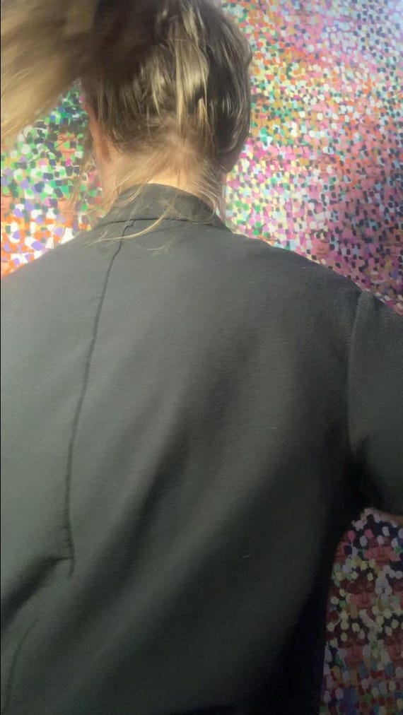 black lightweight polyester SHEIN short sleeve bu… - image 2